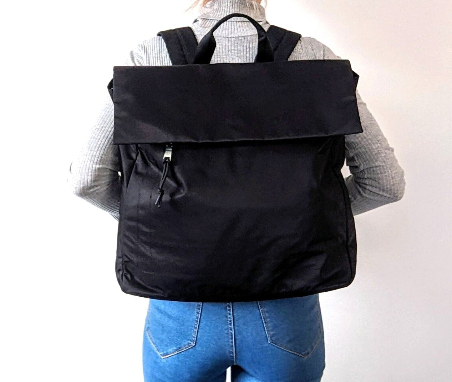 Gap extra large Backpack Sample