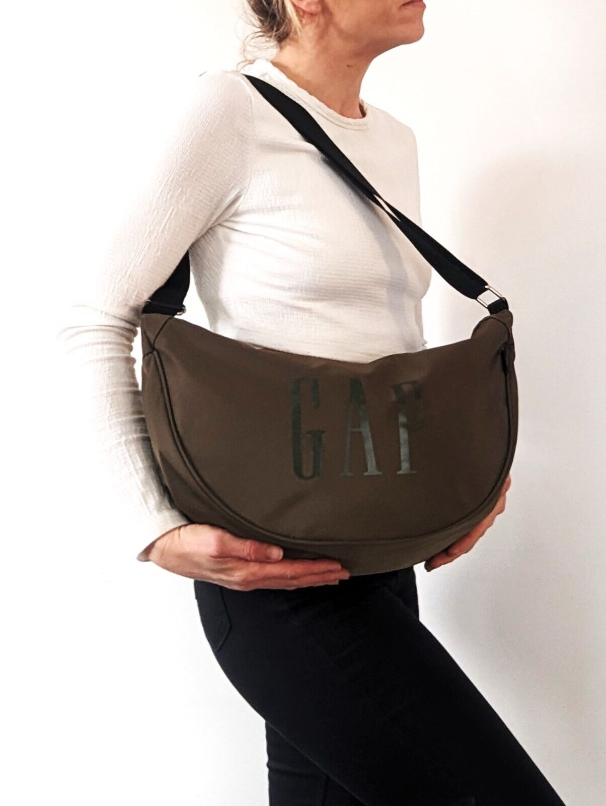 Gap womens logo crossbody bag RRP £49