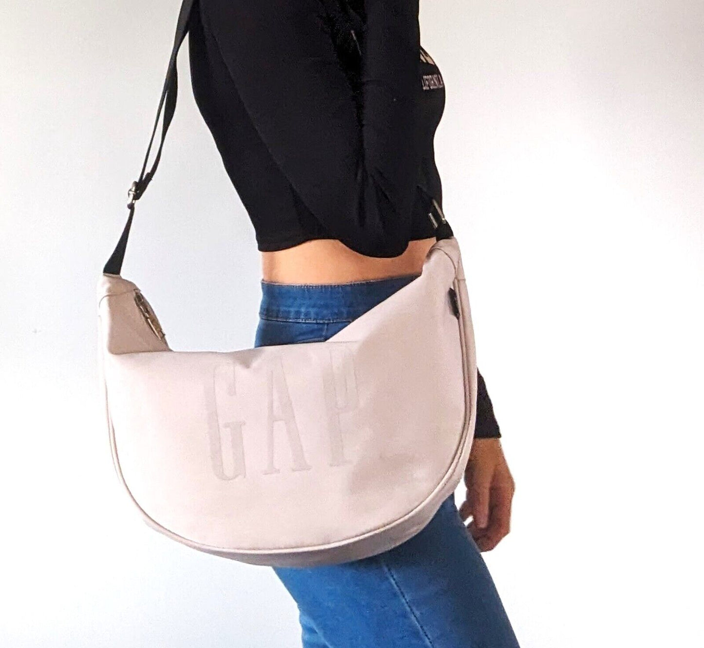 Gap womens logo crossbody bag RRP £49