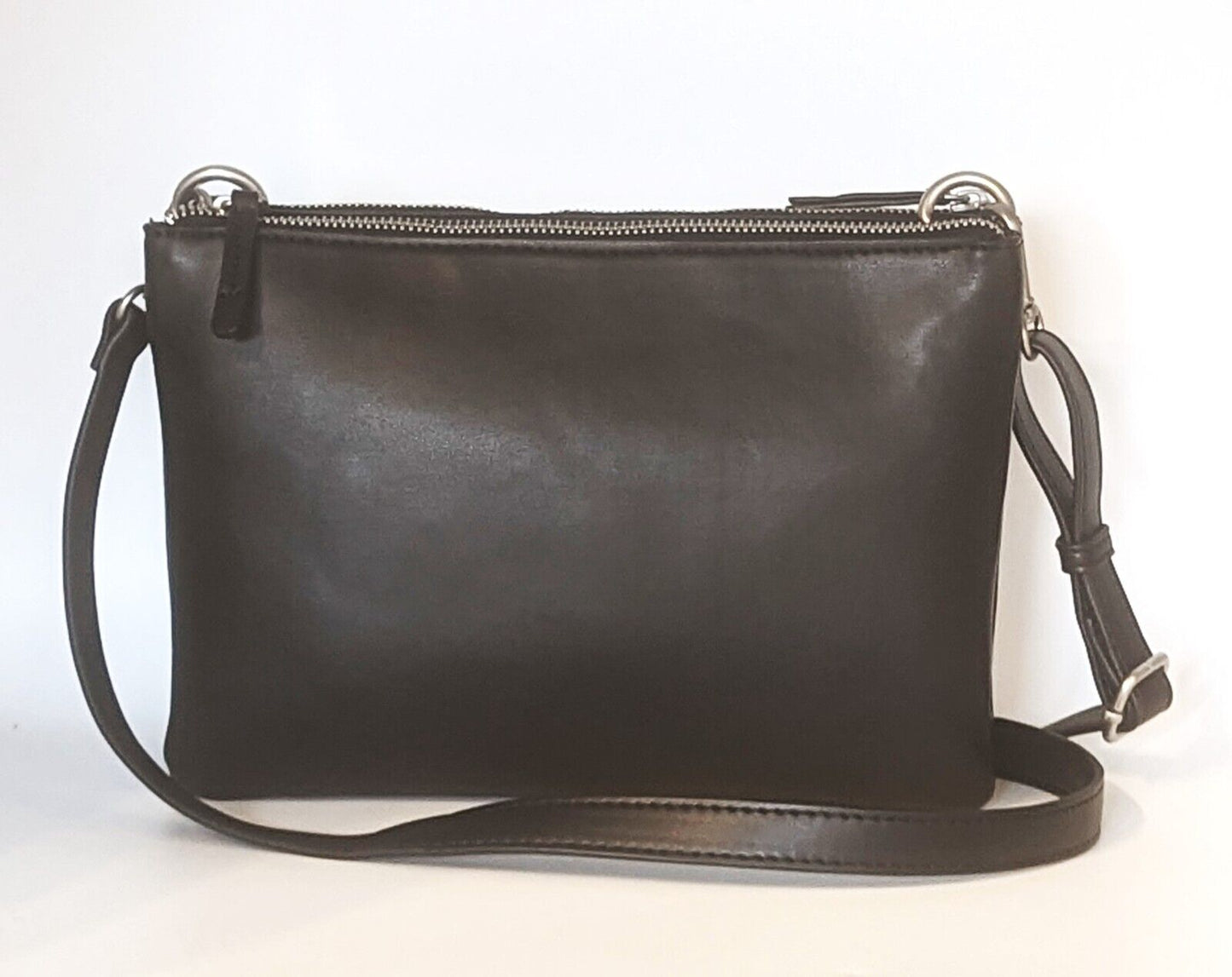Gap triple compartment crossbody bag